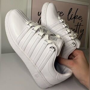 K-Swiss Classic White Sneakers ~ Women’s 8